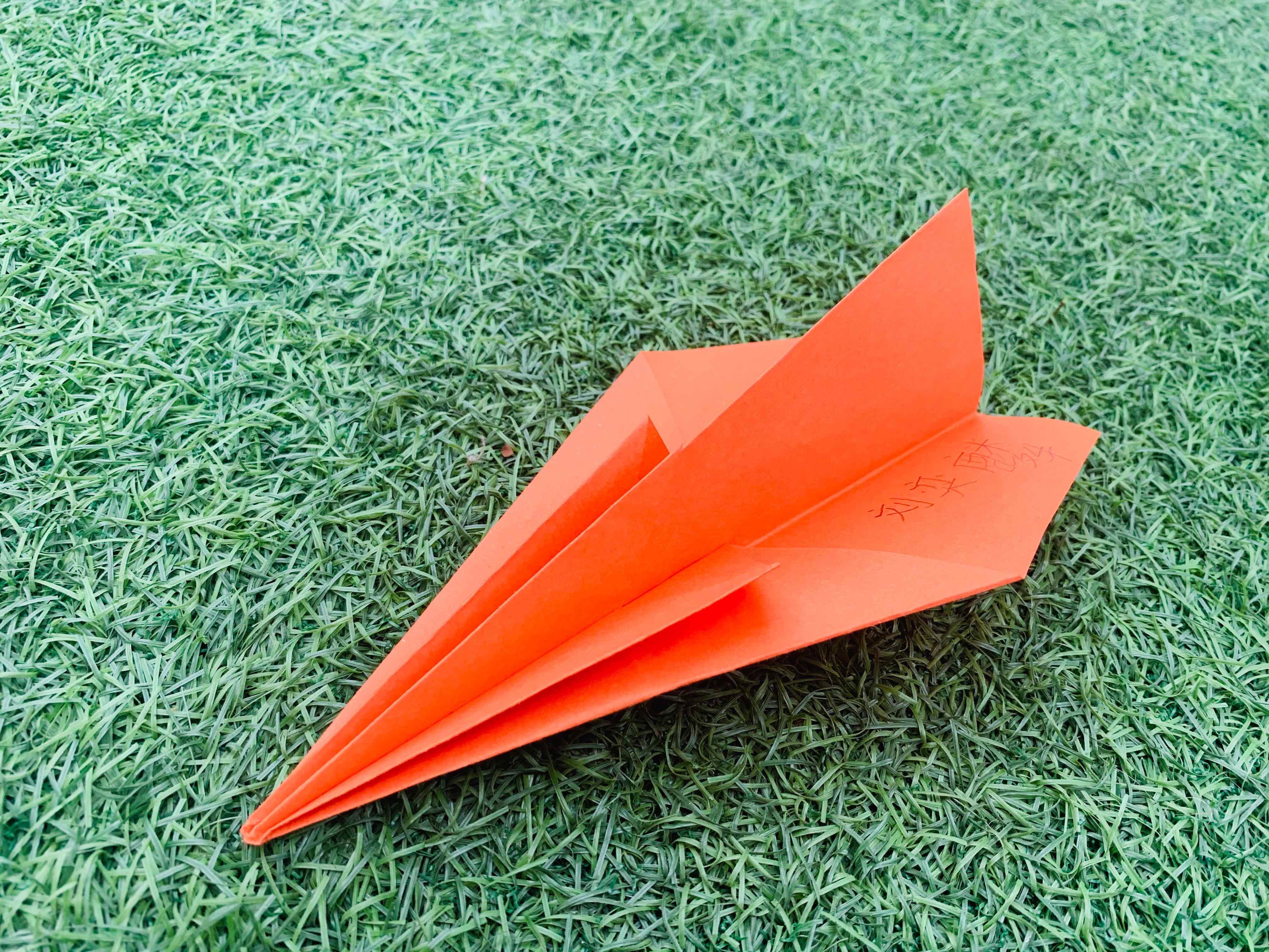 纸飞机推特、飞得又远又稳的纸飞机